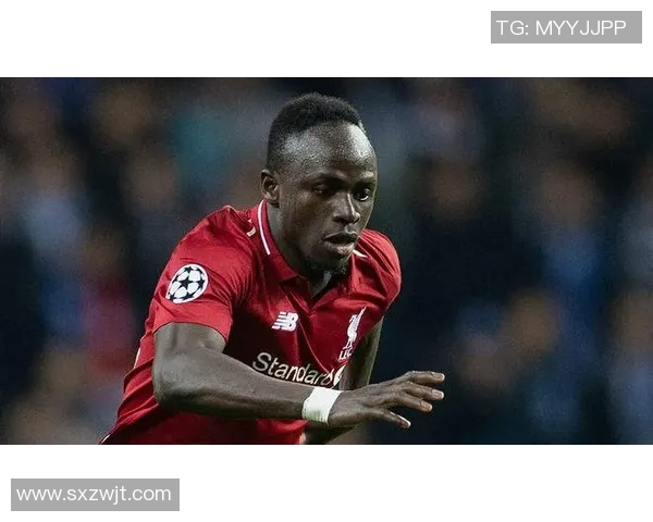 非洲足球明星安的传奇故事与辉煌成就揭秘